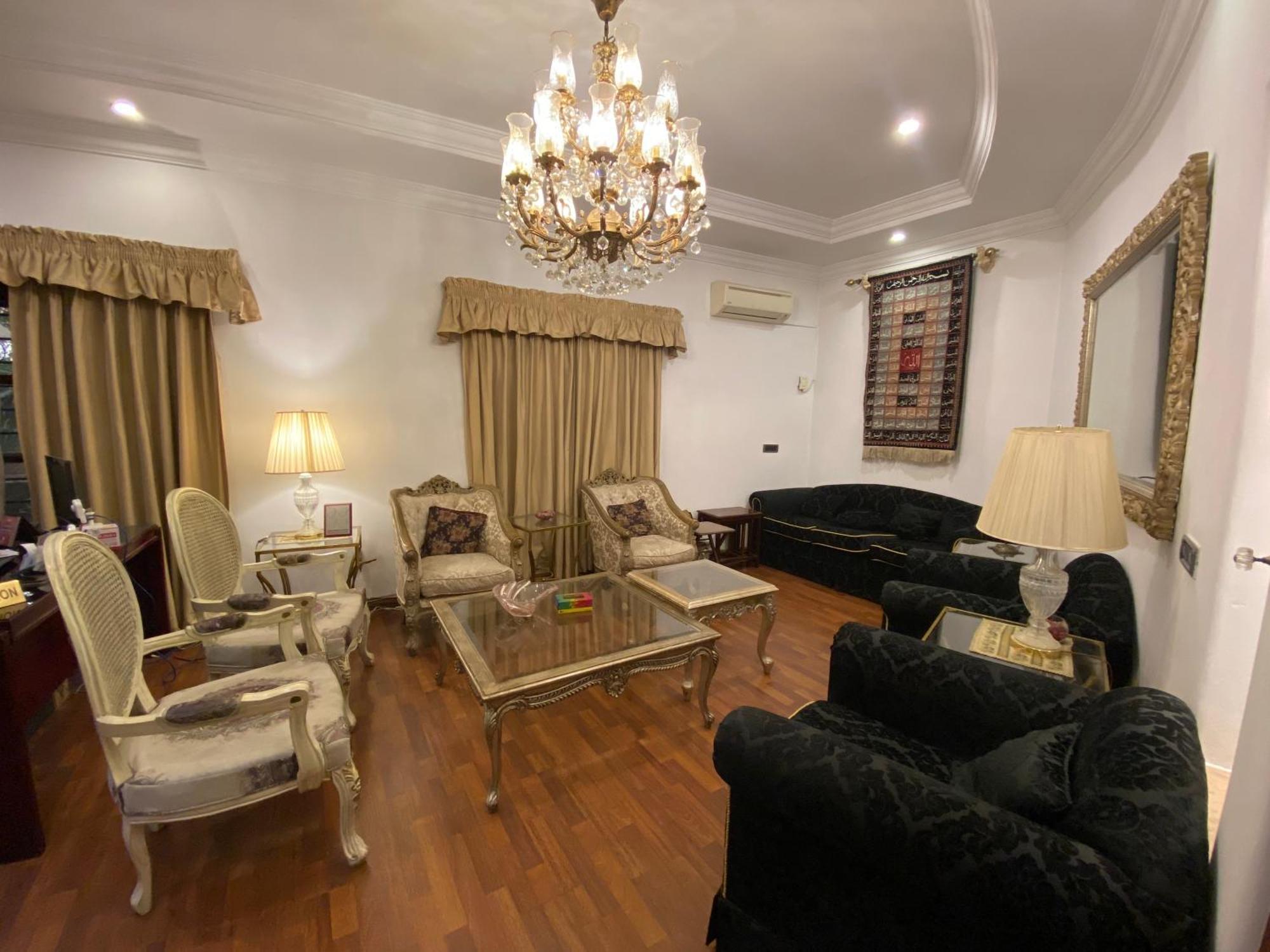 E Lodge Islamabad Esterno foto